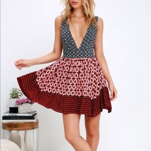 Lulu’s Le Vie en Roses Navy Blue and Red Floral Print Dress